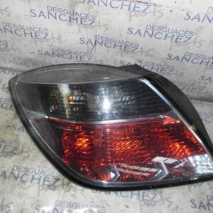 PILOTO TRASERO IZQUIERDO OPEL ASTRA H BERLINA 1.9 CDTI