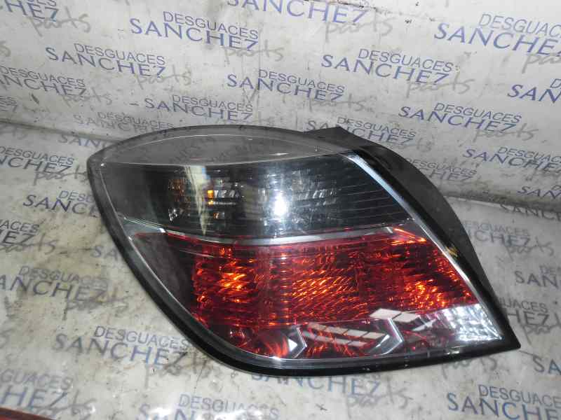 PILOTO TRASERO IZQUIERDO OPEL ASTRA H BERLINA 1.9 CDTI