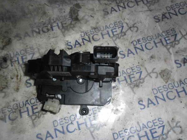 CERRADURA PUERTA DELANTERA DERECHA OPEL CORSA D 1.4 16V CAT (A 14 XEL / LDD / L2Z) - Imagen 2