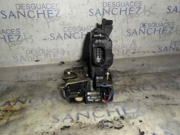 CERRADURA PUERTA DELANTERA DERECHA VOLKSWAGEN GOLF IV BERLINA  (1J1) 1.9 TDI - Imagen 2