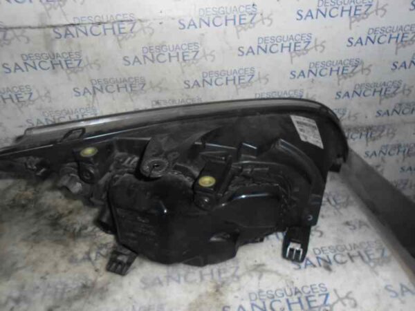 FARO DERECHO FORD FOCUS BERLINA  (CAP) 1.8 TDCi Turbodiesel CAT