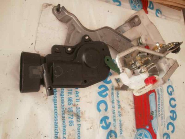 CERRADURA PUERTA DELANTERA IZQUIERDA PEUGEOT 107 1.0 CAT (384F)