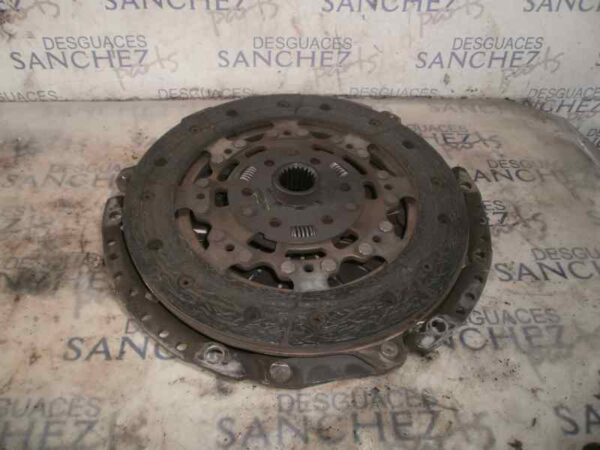 KIT EMBRAGUE FORD FOCUS BERLINA (CAP) 2.0 TDCi CAT