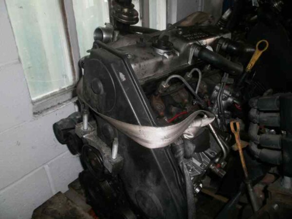 MOTOR COMPLETO FORD FOCUS BERLINA (CAK) 1.8 TDDI Turbodiesel CAT
