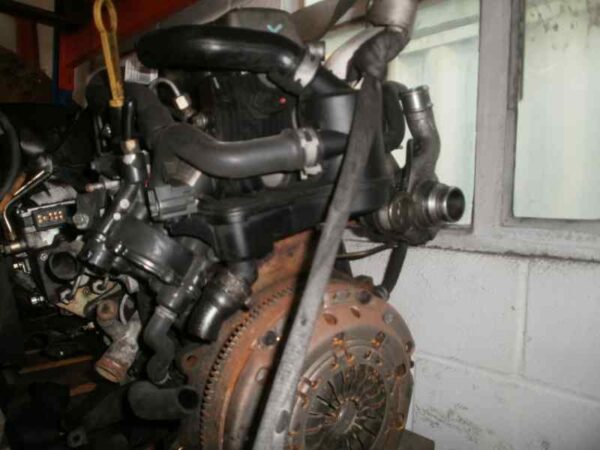 MOTOR COMPLETO FORD FOCUS BERLINA (CAK) 1.8 TDDI Turbodiesel CAT - Imagen 2