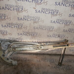 ELEVALUNAS DELANTERO DERECHO MITSUBISHI MONTERO (L040) 2.5 Turbodiesel