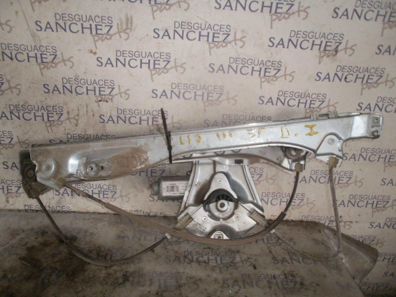 MOTOR ELEVALUNAS DELANTERO IZQUIERDO RENAULT CLIO III 1.5 dCi Diesel