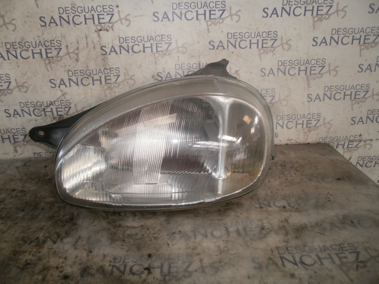 FARO IZQUIERDO OPEL CORSA B 1.7 Diesel