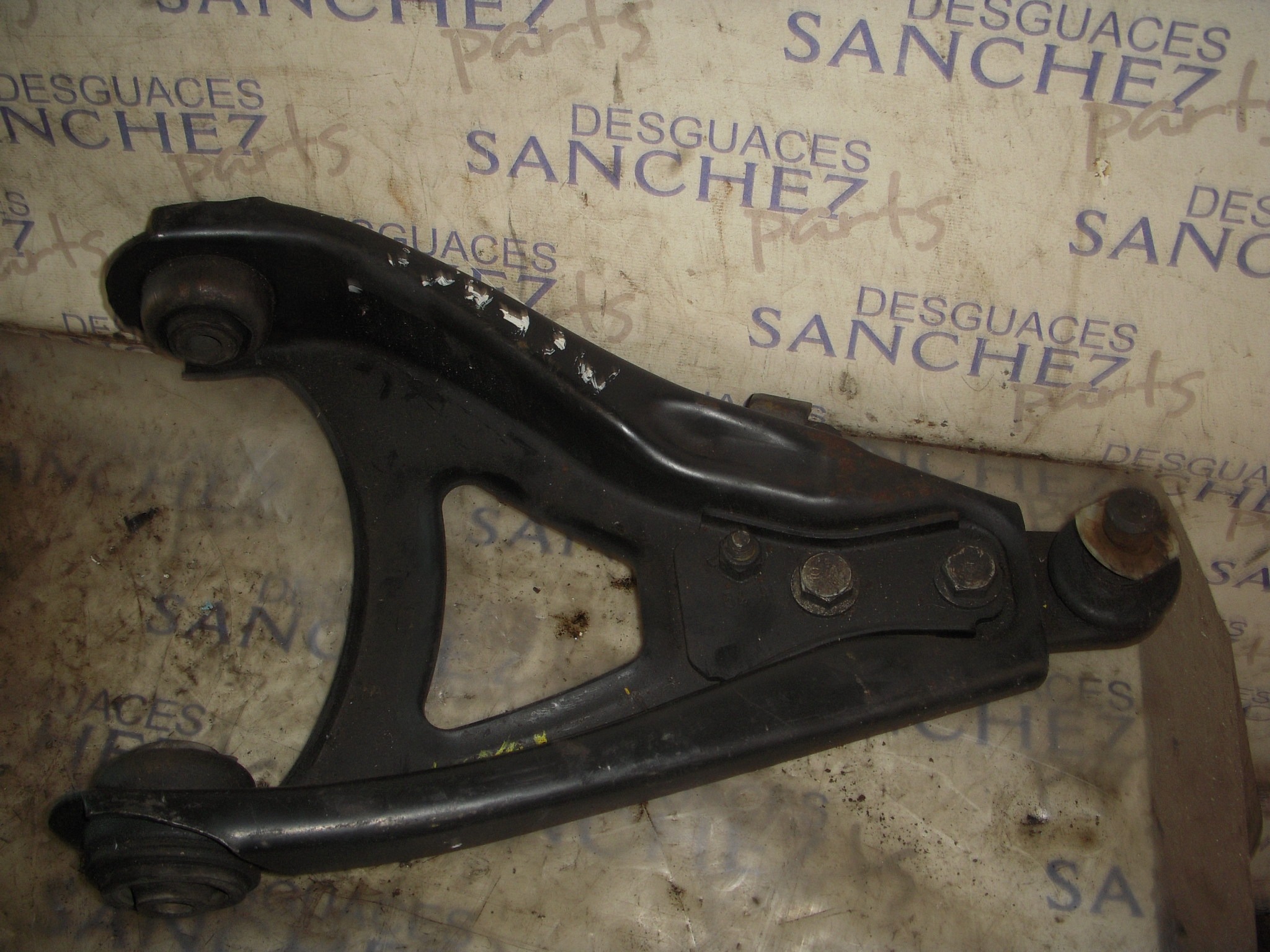 BRAZO SUSPENSION INFERIOR DELANTERO IZQUIERDO RENAULT CLIO II FASE II (B/CB0) 1.5 dCi Diesel