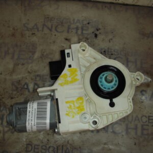 MOTOR ELEVALUNAS DELANTERO IZQUIERDO AUDI A4 BER. (B8) 2.0 16V TDI