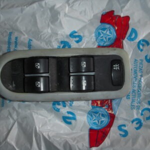 MANDO ELEVALUNAS CUATRO PUERTAS RENAULT MEGANE II BERLINA 5P 1.9 dCi Diesel