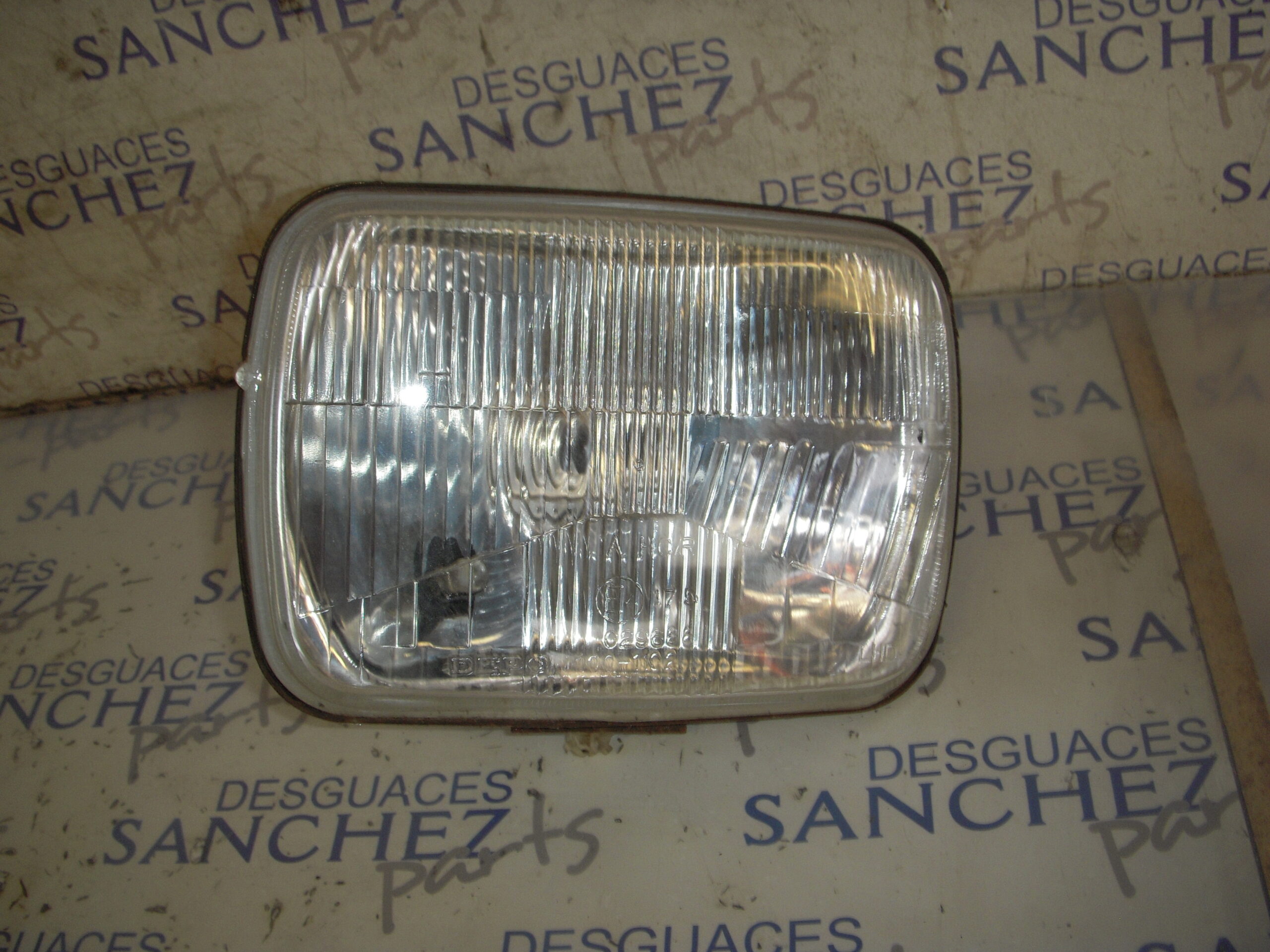 FARO DERECHO RENAULT RAPID/EXPRESS (F40) 1.1