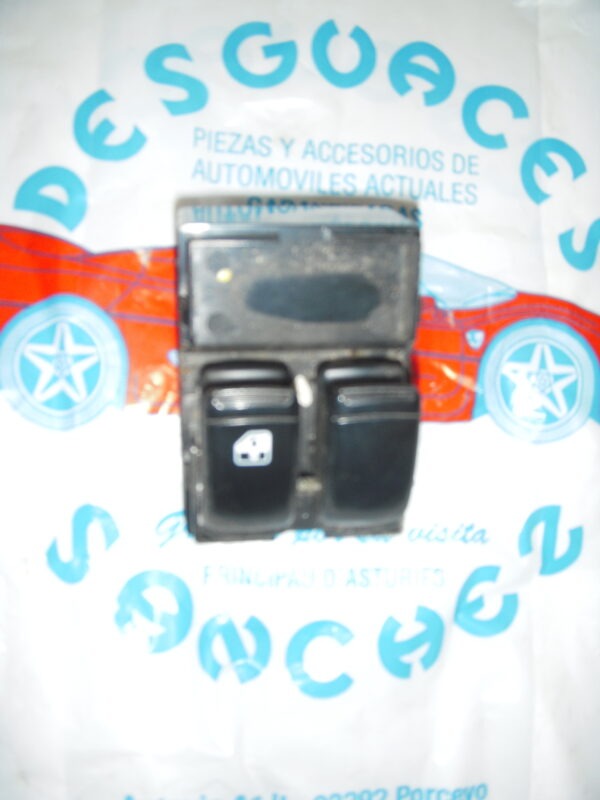 MANDO ELEVALUNAS DELANTERO IZQUIERDO CHEVROLET LACETTI 1.6 CAT