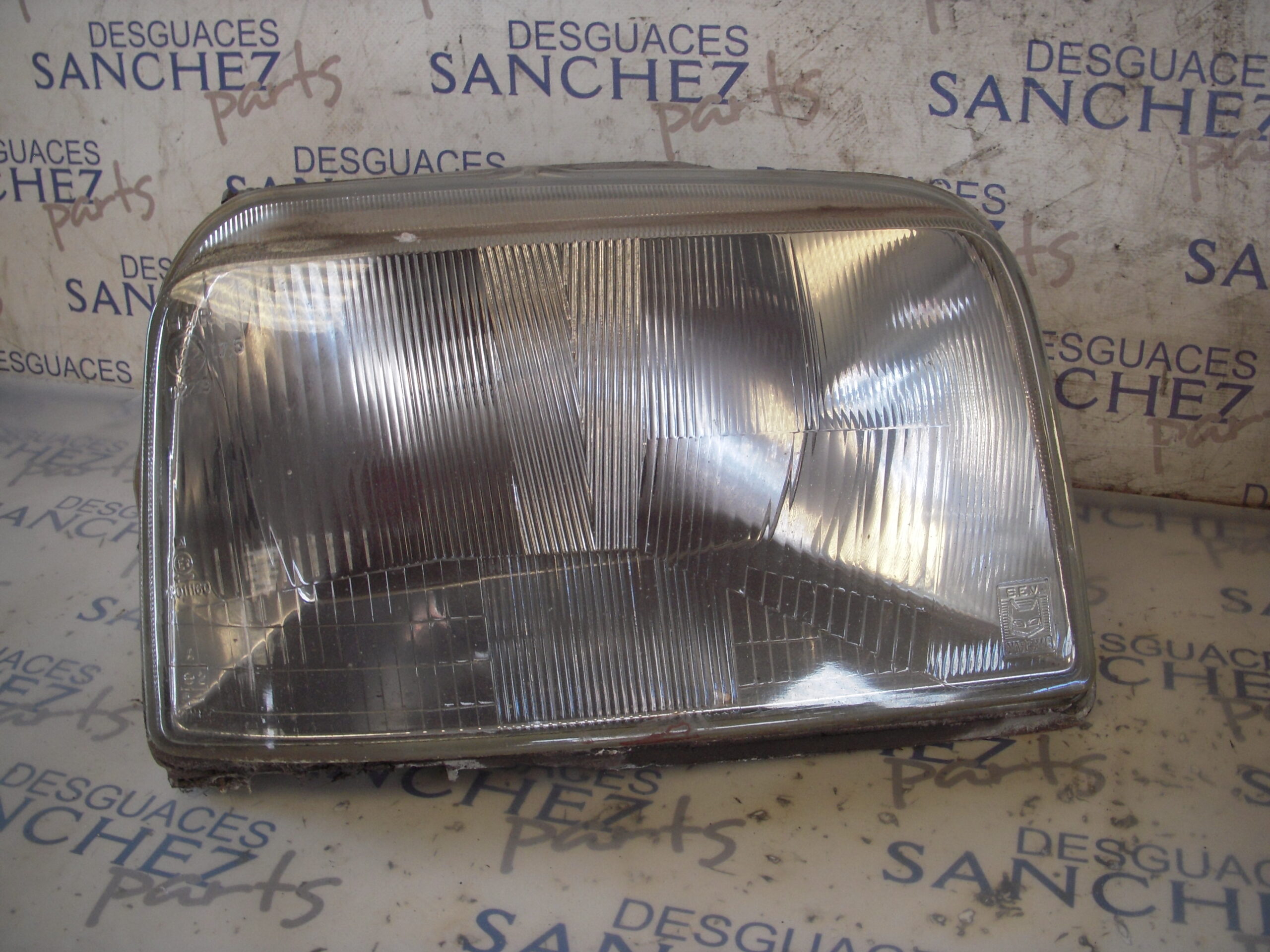 FARO DERECHO RENAULT 5 (B/C40) 1.1
