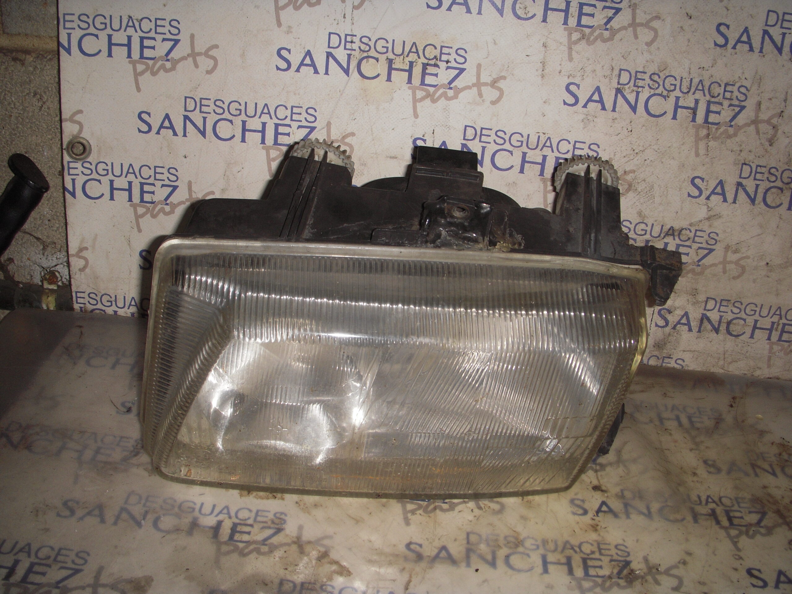 FARO IZQUIERDO SEAT IBIZA (6K) 1.9 Diesel CAT (1Y)