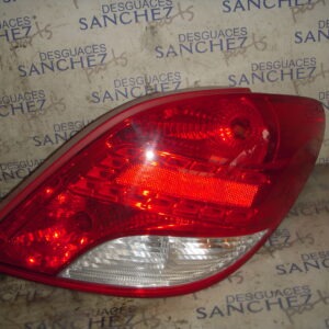 PILOTO TRASERO DERECHO PEUGEOT 207 1.6 16V HDi