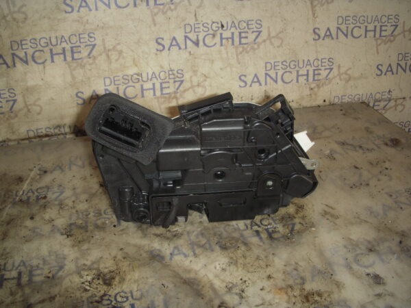 CERRADURA PUERTA TRASERA IZQUIERDA VOLKSWAGEN POLO (6R1) 1.4 16V TSI ACT
