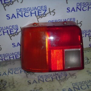 PILOTO TRASERO IZQUIERDO PEUGEOT 205 BERLINA 1.8 Diesel