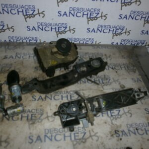 MANETA EXTERIOR DELANTERA IZQUIERDA FORD FOCUS BERLINA (CAK) 1.8 TDDI Turbodiesel CAT
