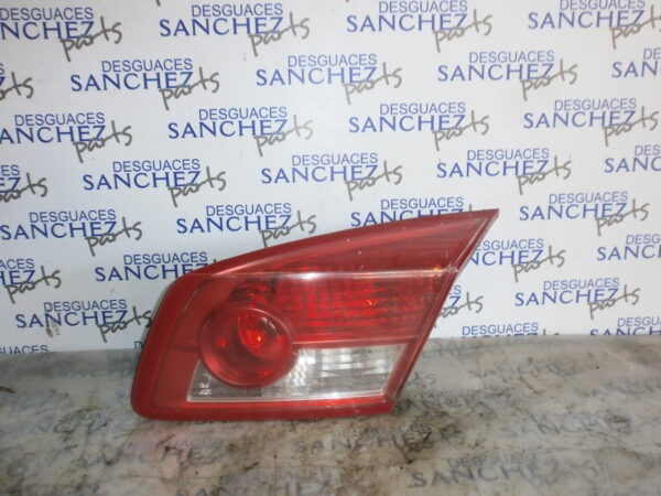 PILOTO TRASERO DERECHO RENAULT VEL SATIS (BJ0) 2.0 dCi Diesel FAP