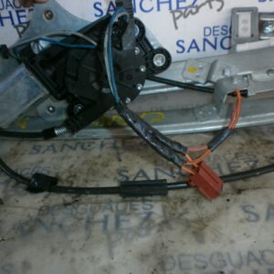 MOTOR ELEVALUNAS DELANTERO DERECHO KIA CARNIVAL II 2.9 CRDi CAT