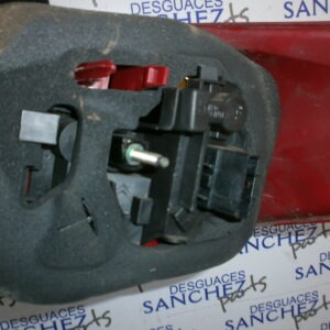 PILOTO TRASERO IZQUIERDO PEUGEOT 206 BERLINA 1.4 16V CAT (KFU / ET3J4)
