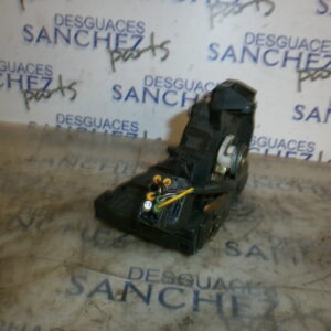 CERRADURA PUERTA DELANTERA IZQUIERDA FORD FOCUS BERLINA (CAK) 1.8 TDDI Turbodiesel CAT