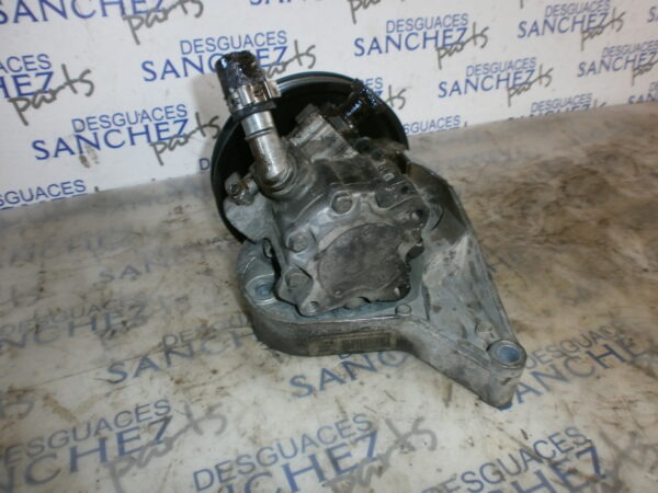 BOMBA DIRECCION BMW SERIE 3 BERLINA (E90) 2.0 Turbodiesel CAT - Imagen 2