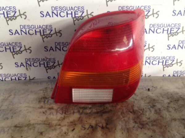 PILOTO TRASERO DERECHO FORD FIESTA BERL./COURIER 1.1 CAT