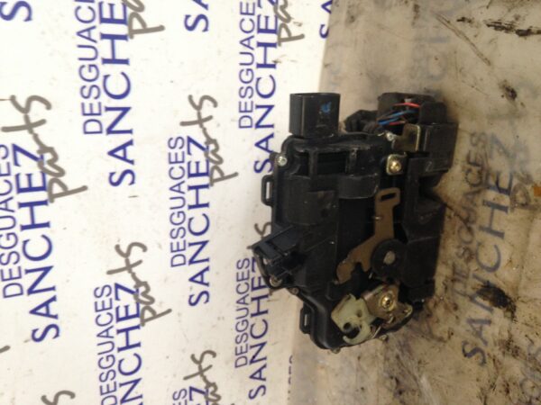 CERRADURA PUERTA DELANTERA DERECHA VOLKSWAGEN GOLF IV BERLINA (1J1) 1.9 TDI