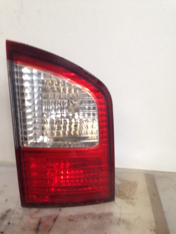 PILOTO TRASERO DERECHO SSANGYONG KYRON 2.0