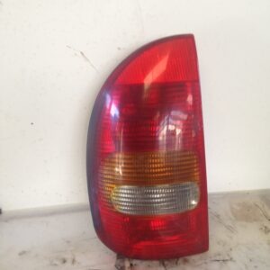 PILOTO TRASERO IZQUIERDO OPEL CORSA B 1.5 Diesel