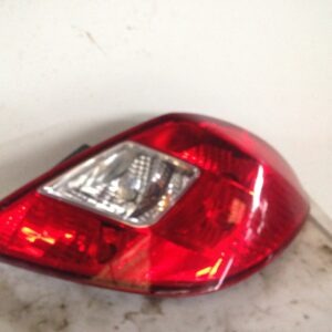 PILOTO TRASERO DERECHO OPEL CORSA D 1.3 16V CDTI
