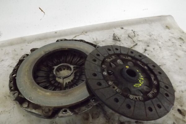 KIT EMBRAGUE BMW SERIE 1 BERLINA (E81/E87) 2.0 Turbodiesel CAT
