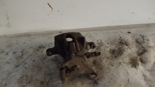 PINZA DE FRENO TRASERA IZQUIERDA FORD FOCUS BERLINA (CAK) 1.8 TDCi Turbodiesel CAT