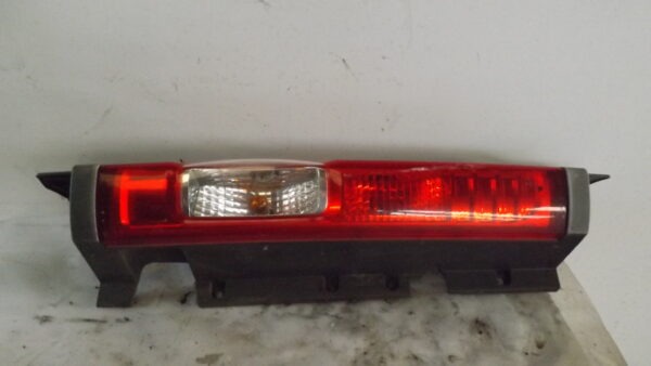 PILOTO TRASERO IZQUIERDO RENAULT TRAFIC COMBI (AB 4.01) 2.0 dCi Diesel CAT