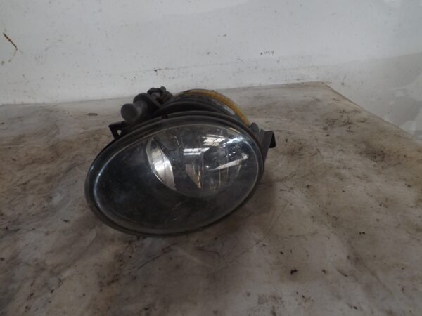 FARO ANTINIEBLA IZQUIERDO VOLKSWAGEN TOURAN (1T1) 1.6 16V FSI