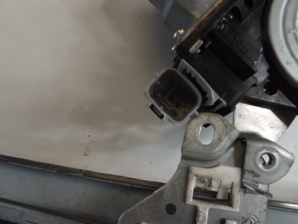 MOTOR ELEVALUNAS DELANTERO DERECHO NISSAN JUKE (F15) 1.6 16V
