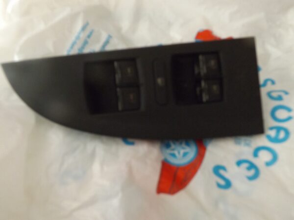 MANDO ELEVALUNAS DELANTERO IZQUIERDO SEAT LEON (1P1) 1.9 TDI