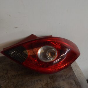 PILOTO TRASERO DERECHO OPEL CORSA D 1.3 16V CDTI