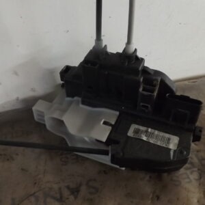 CERRADURA PUERTA DELANTERA DERECHA HYUNDAI I30 1.6 CRDi CAT