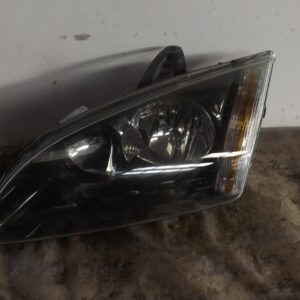 FARO IZQUIERDO FORD FOCUS BERLINA (CAP) 1.6 TDCi CAT