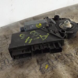 MOTOR ELEVALUNAS DELANTERO DERECHO AUDI A4 BERLINA (8E) 1.9 TDI