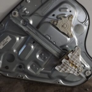 MOTOR ELEVALUNAS TRASERO DERECHO HYUNDAI I30 1.6 CAT