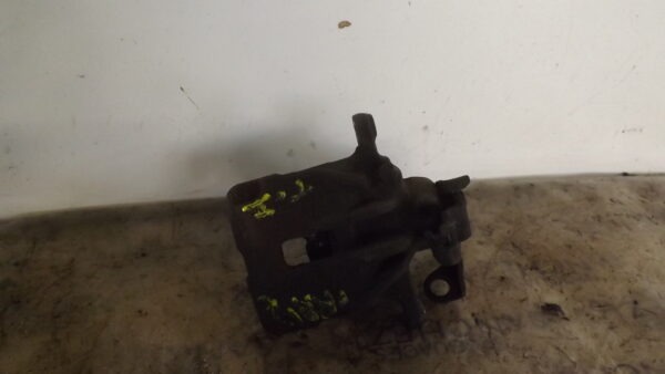 PINZA DE FRENO TRASERA DERECHA RENAULT TRAFIC COMBI (AB 4.01) 2.5 dCi Diesel FAP CAT