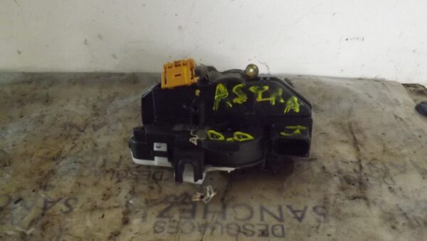 CERRADURA PUERTA DELANTERA DERECHA OPEL ASTRA J LIM. 1.4 16V CAT (A 14 XER / LDD) - Imagen 2