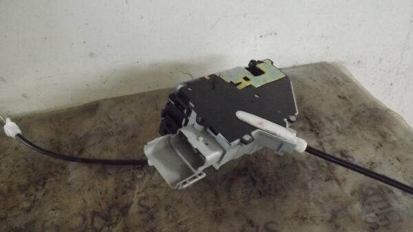 CERRADURA PUERTA DELANTERA IZQUIERDA PEUGEOT 407 2.0 16V HDi CAT (RHR / DW10BTED4) - Imagen 2
