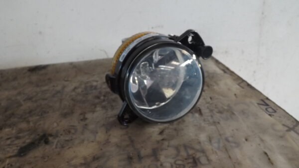 FARO ANTINIEBLA DERECHO VOLKSWAGEN T5  BUS *