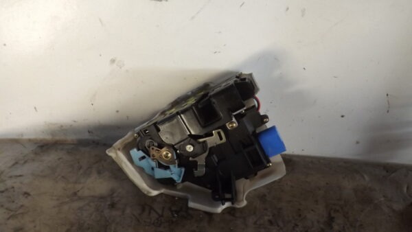 CERRADURA PUERTA DELANTERA DERECHA VOLKSWAGEN GOLF V BERLINA (1K1) *