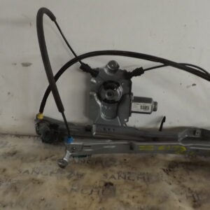 MOTOR ELEVALUNAS DELANTERO IZQUIERDO RENAULT CLIO III 1.5 dCi Diesel